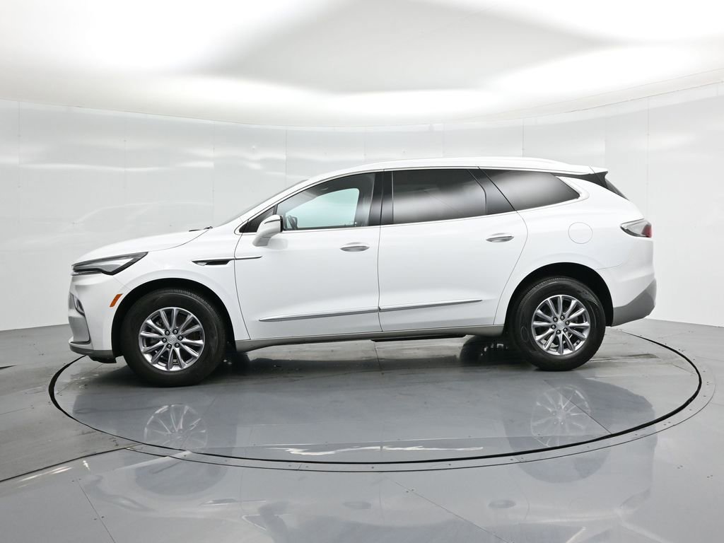 Used 2022 Buick Enclave Essence image 21
