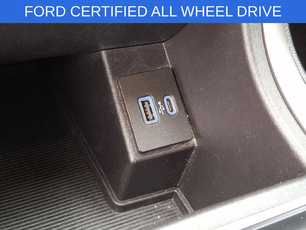 Certified 2023 Ford Edge SE w/ Black Appearance Package AWD/4WD image 23