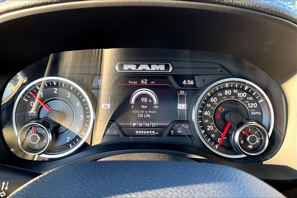 Used 2024 RAM 1500 Laramie AWD/4WD image 14