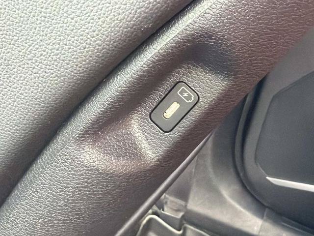 Used 2025 Kia Sportage SX AWD/4WD image 25