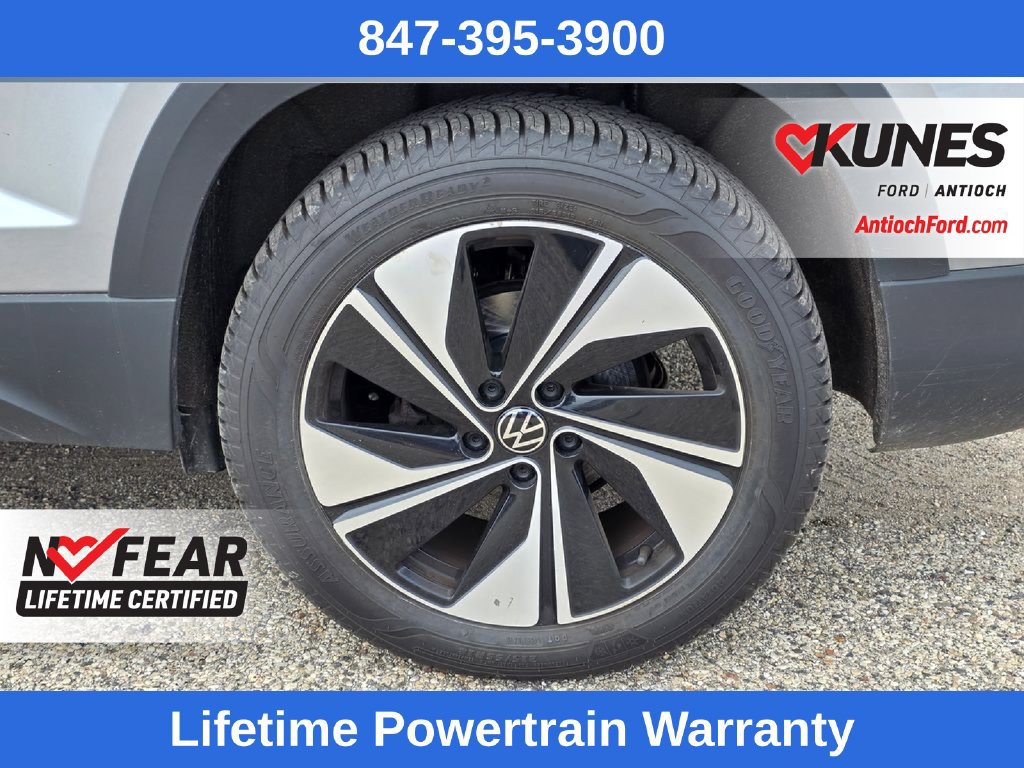 Used 2023 Volkswagen Taos SE AWD/4WD image 11