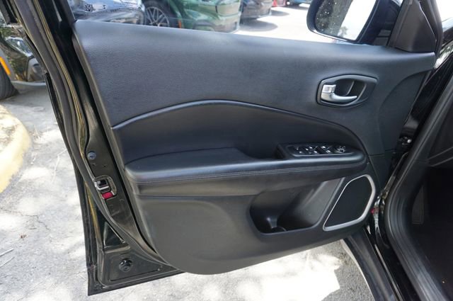 Used 2020 Jeep Compass Latitude FWD image 25