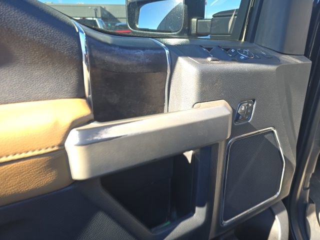 Certified 2022 Ford F450 Lariat w/ Lariat Ultimate Package image 13