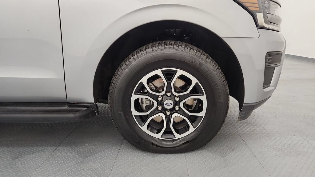 Certified 2024 Ford Expedition XLT AWD/4WD image 28