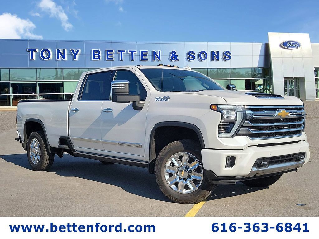 Used 2024 Chevrolet Silverado 2500 High Country w/ High Country Premium Package AWD/4WD image 1