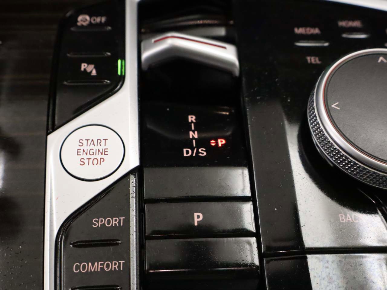 Used 2026 BMW X7 xDrive40i image 9