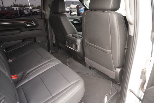 Used 2025 GMC Sierra 2500 SLT w/ SLT Convenience Package AWD/4WD image 14