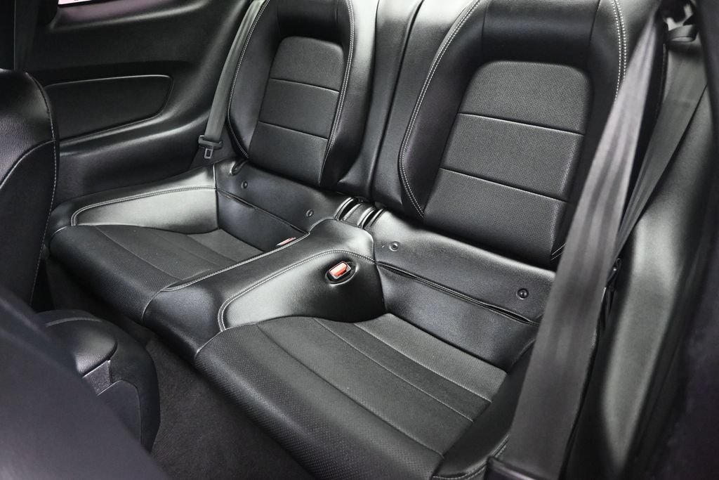 Certified 2022 Ford Mustang Premium RWD image 18
