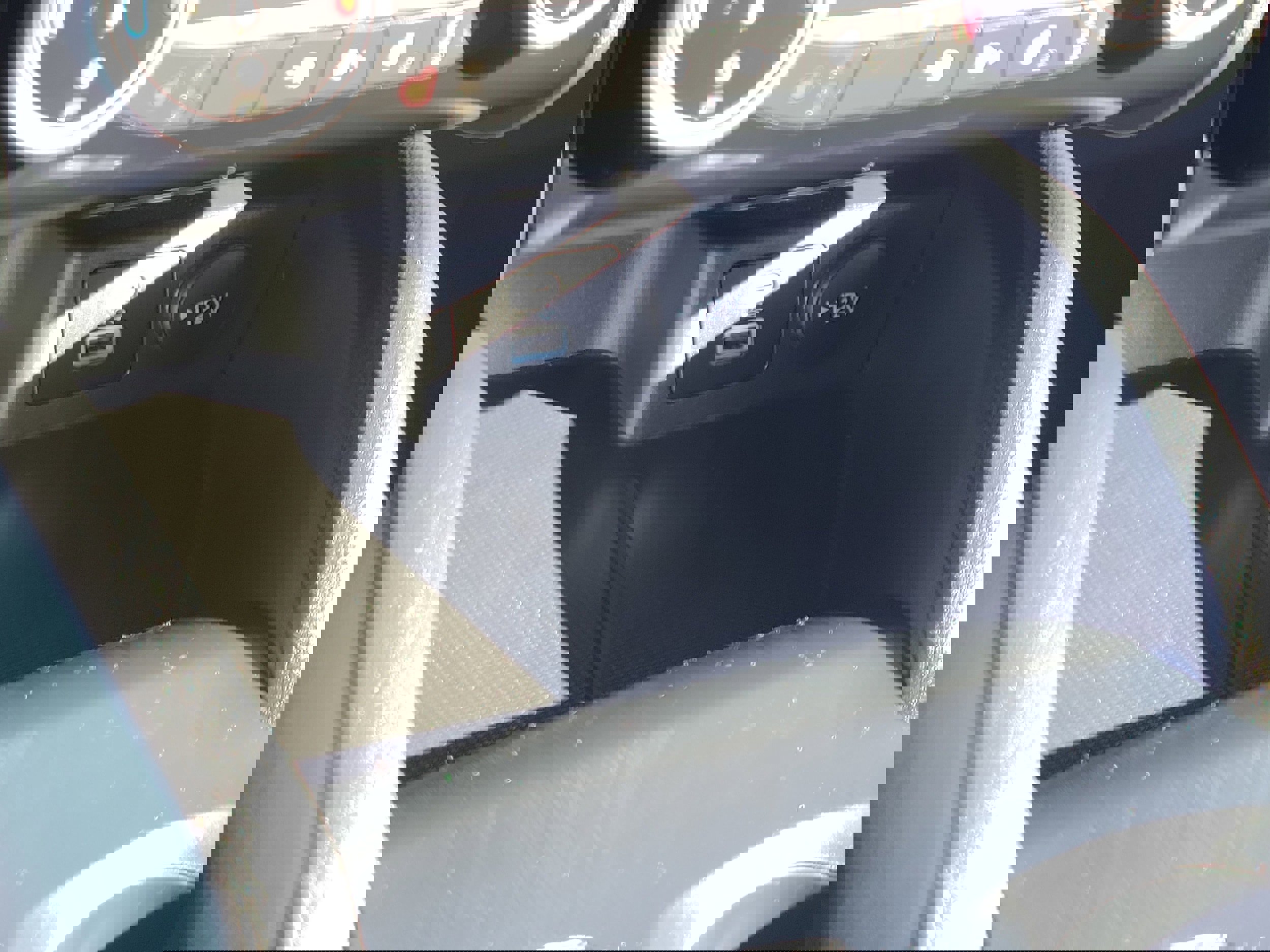 Certified 2022 Ford Escape SE w/ SE Sport Appearance Package image 32