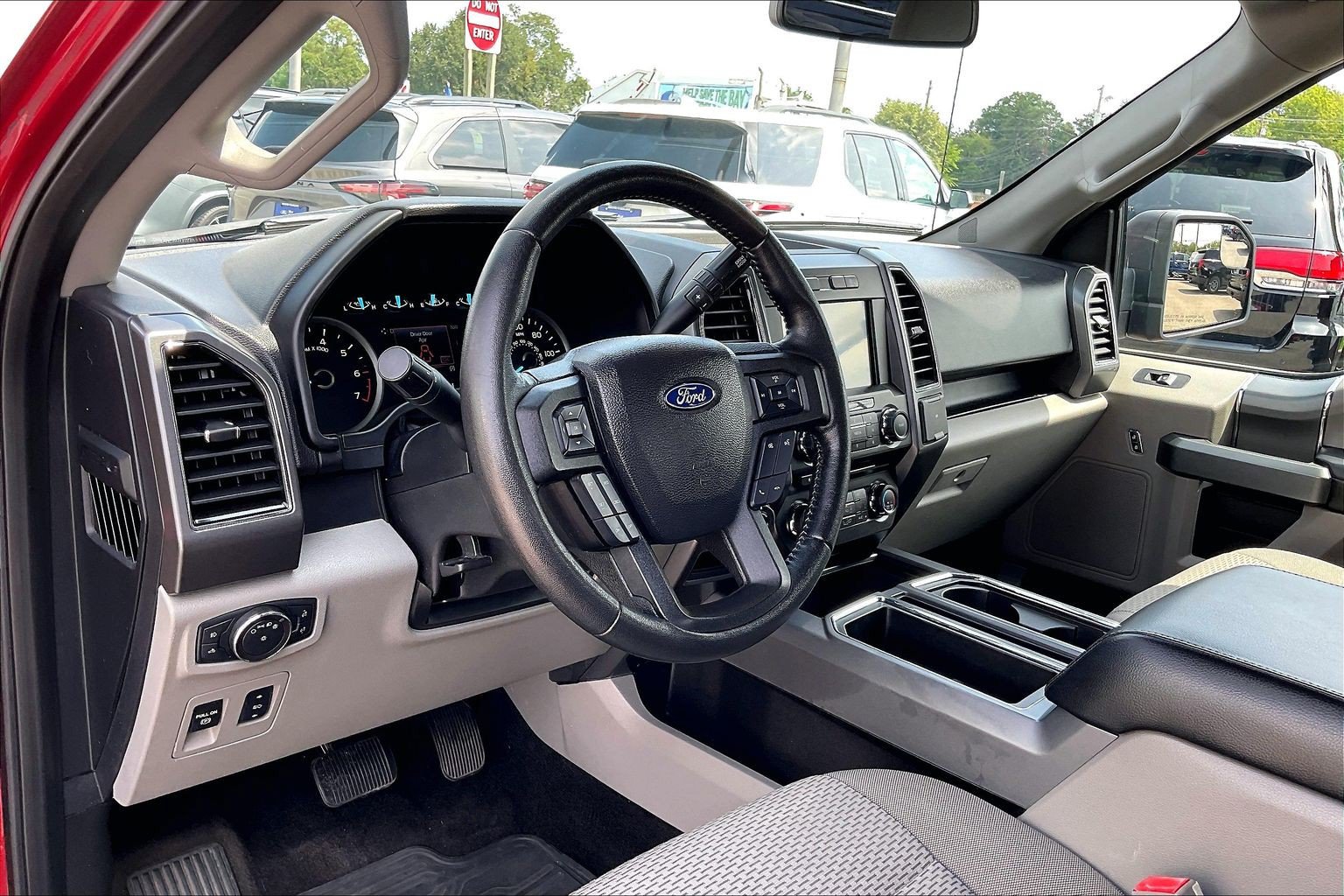Certified 2018 Ford F150 XLT w/ Equipment Group 302A Luxury AWD/4WD image 13