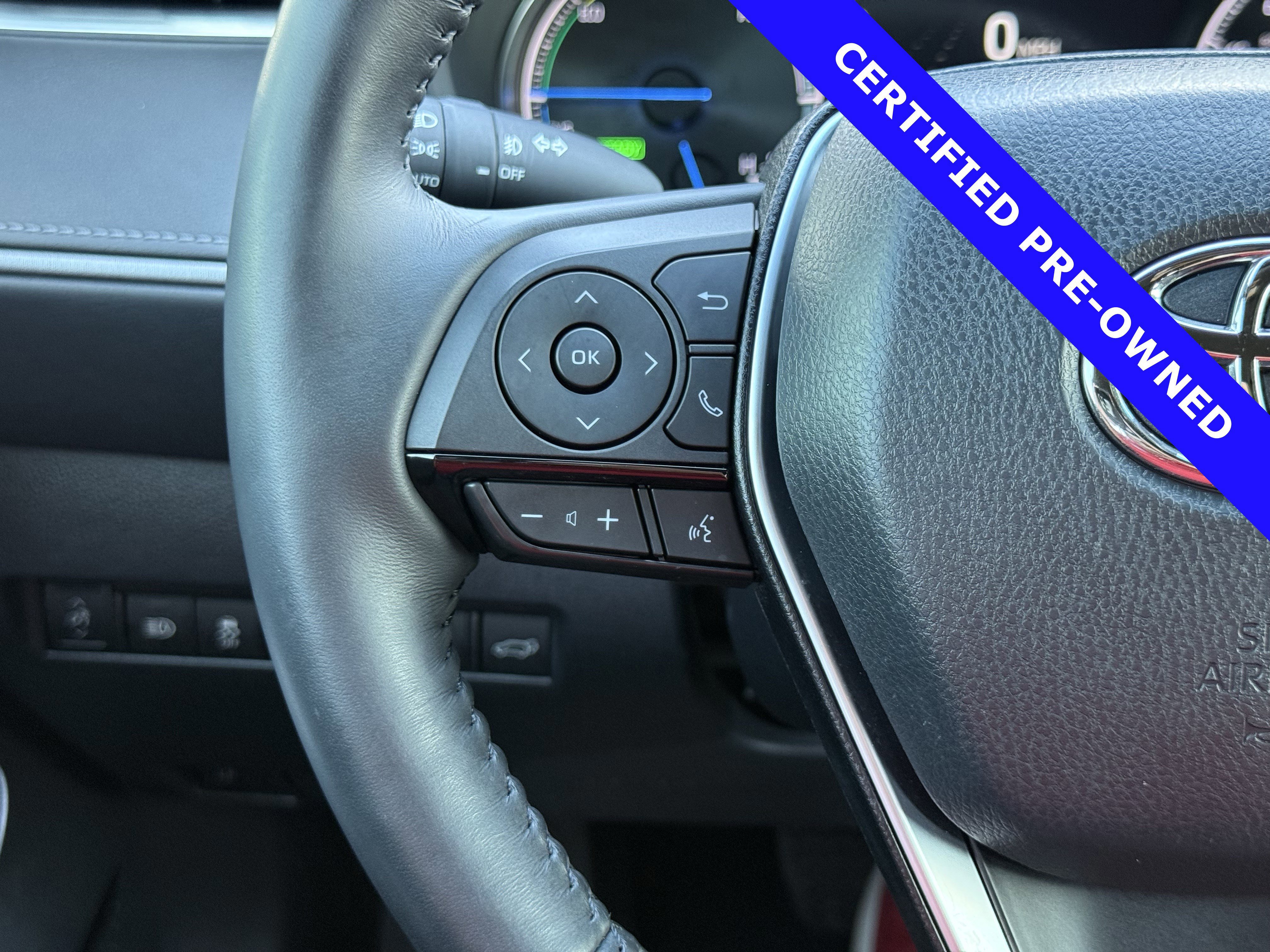 Used 2022 Toyota Venza Limited image 24