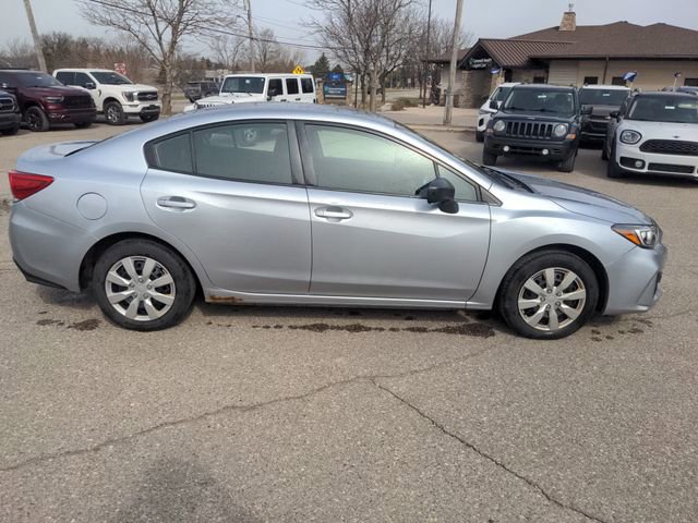 Used 2017 Subaru Impreza 2.0i image 2