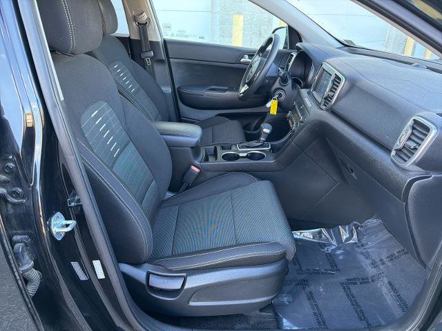 Used 2018 Kia Sportage LX w/ LX Technology Package image 27