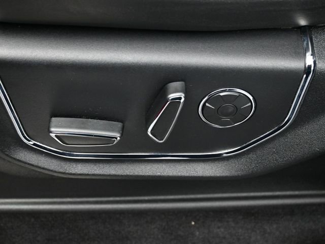 Certified 2018 Ford F150 Platinum w/ Equipment Group 701A Luxury image 12