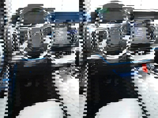 Certified 2025 Ford Expedition Platinum w/ Driver's Package image 8