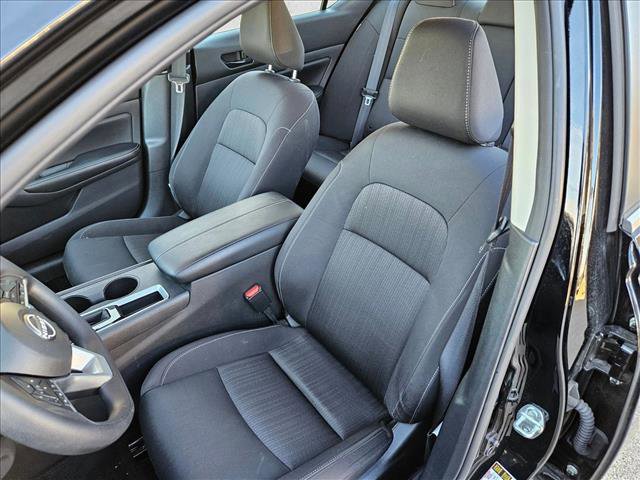 Used 2025 Nissan Altima 2.5 SV image 21