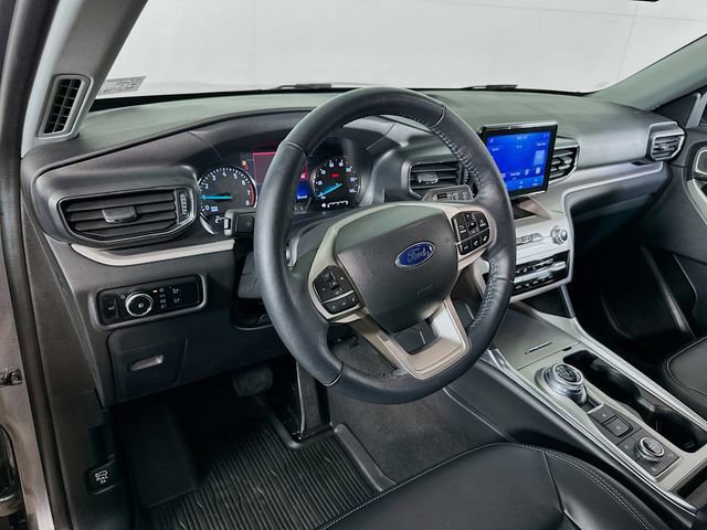 Certified 2023 Ford Explorer XLT w/ Equipment Group 202A image 18