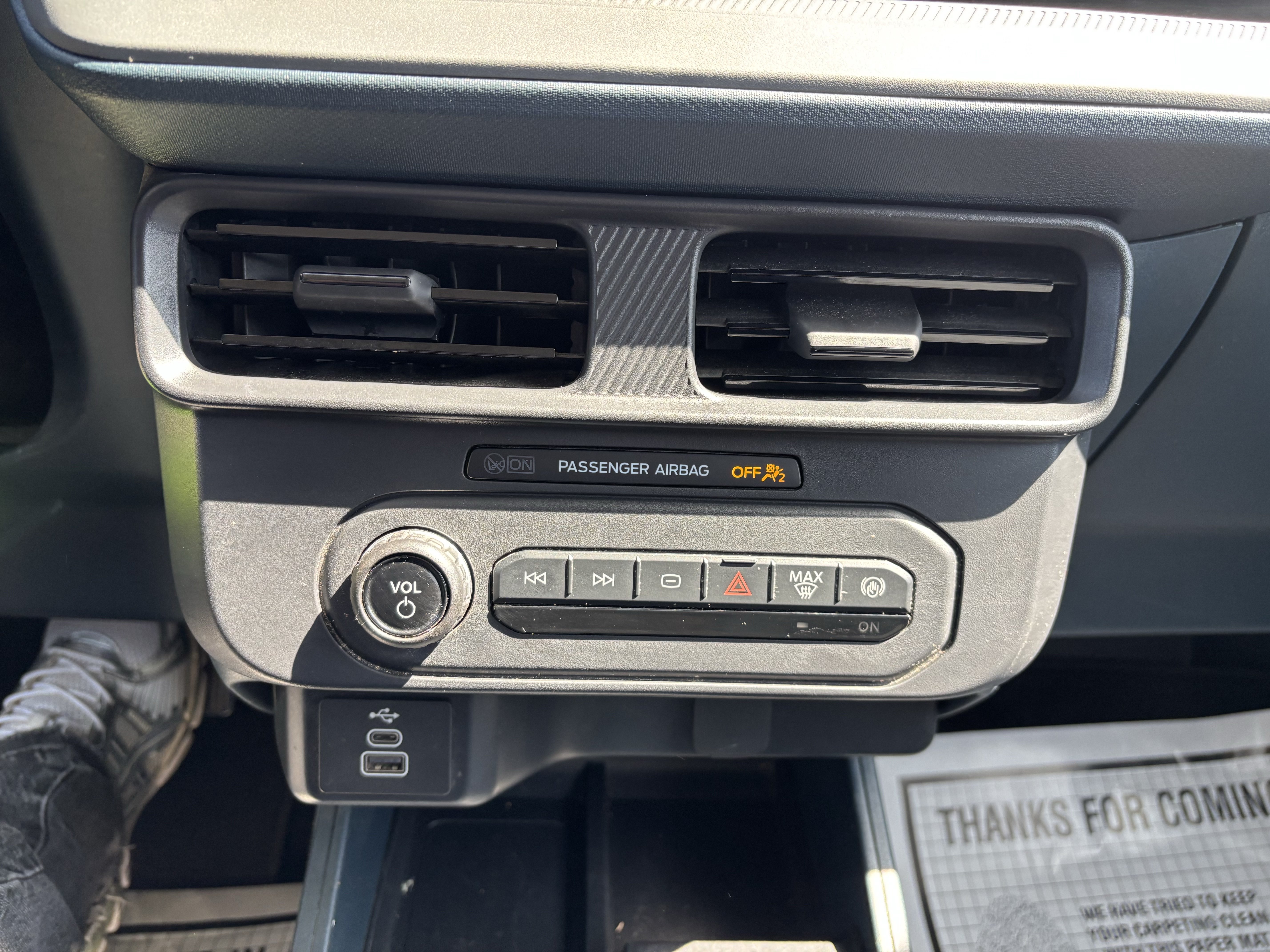 Certified 2025 Ford Maverick XL FWD image 33