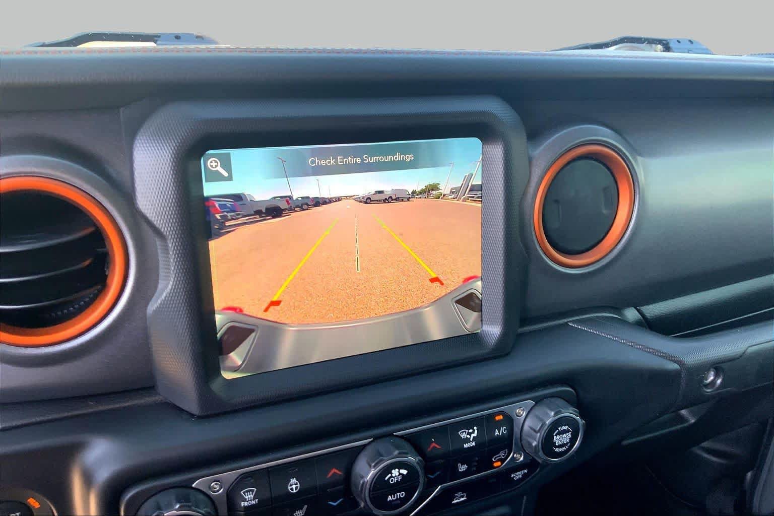 Used 2023 Jeep Gladiator Mojave w/ LED Lighting Group AWD/4WD image 27