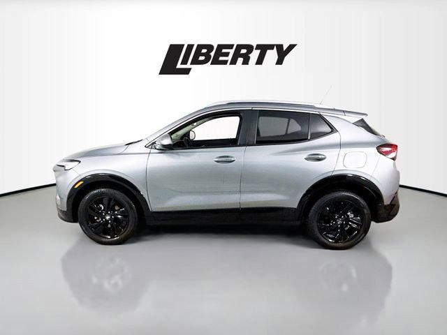 Used 2024 Buick Encore GX Sport Touring image 2