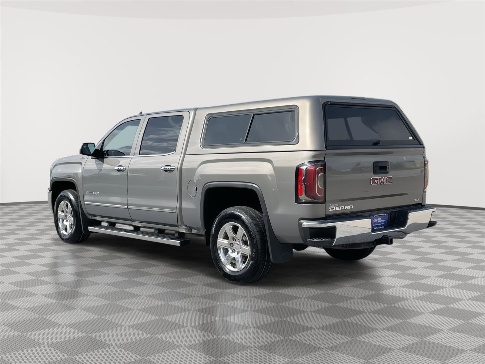 Used 2017 GMC Sierra 1500 SLT AWD/4WD image 9