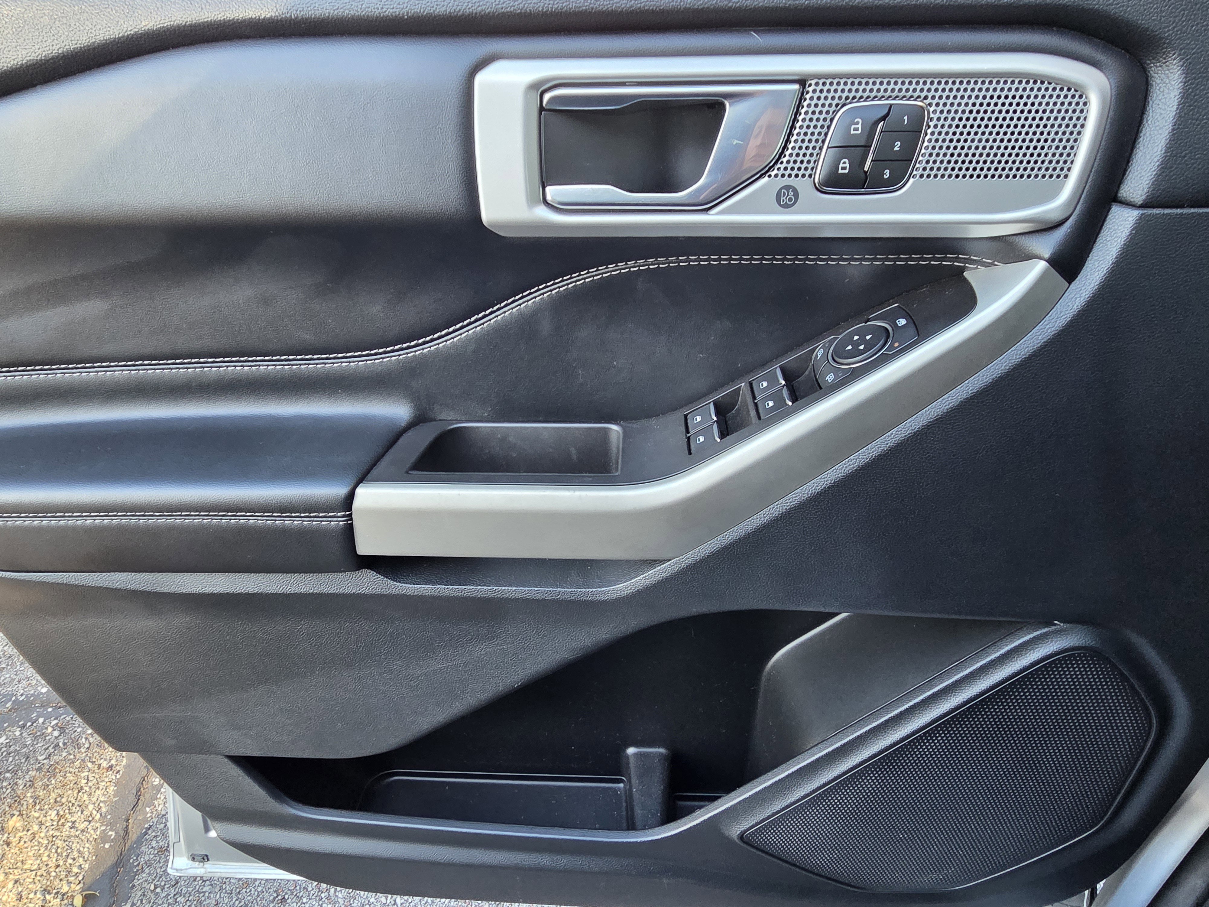 Certified 2021 Ford Explorer Limited w/ Equipment Group 301A image 14