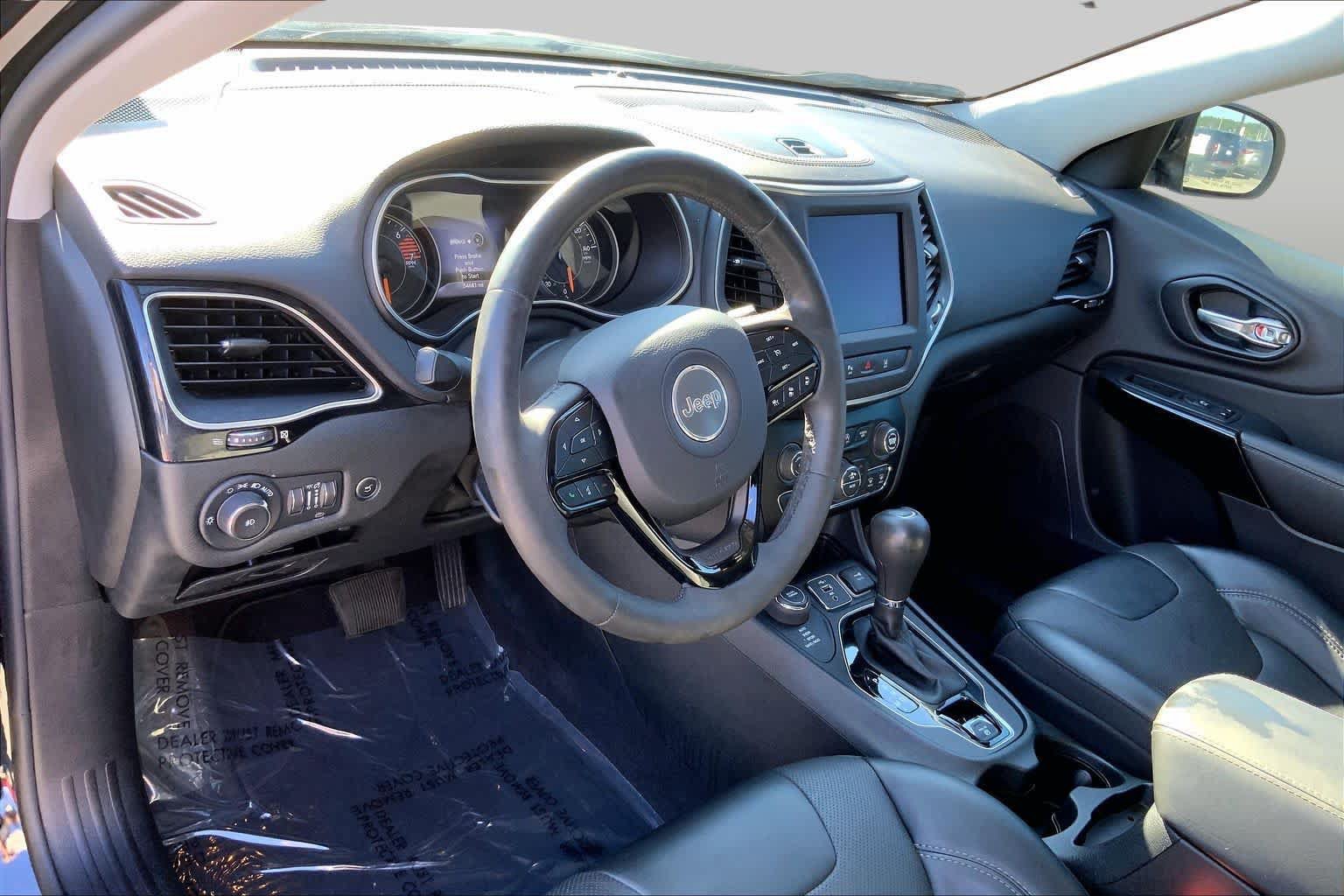 Used 2023 Jeep Cherokee Altitude Lux AWD/4WD image 15