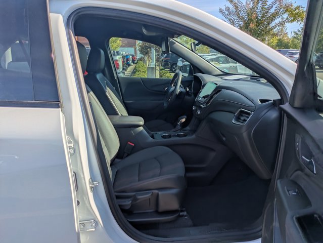 Used 2024 Chevrolet Equinox RS image 29