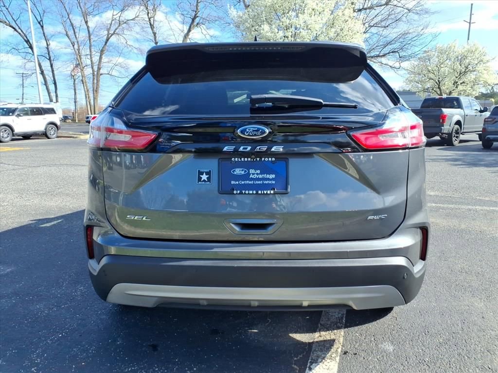 Certified 2022 Ford Edge SEL w/ Convenience Package image 3
