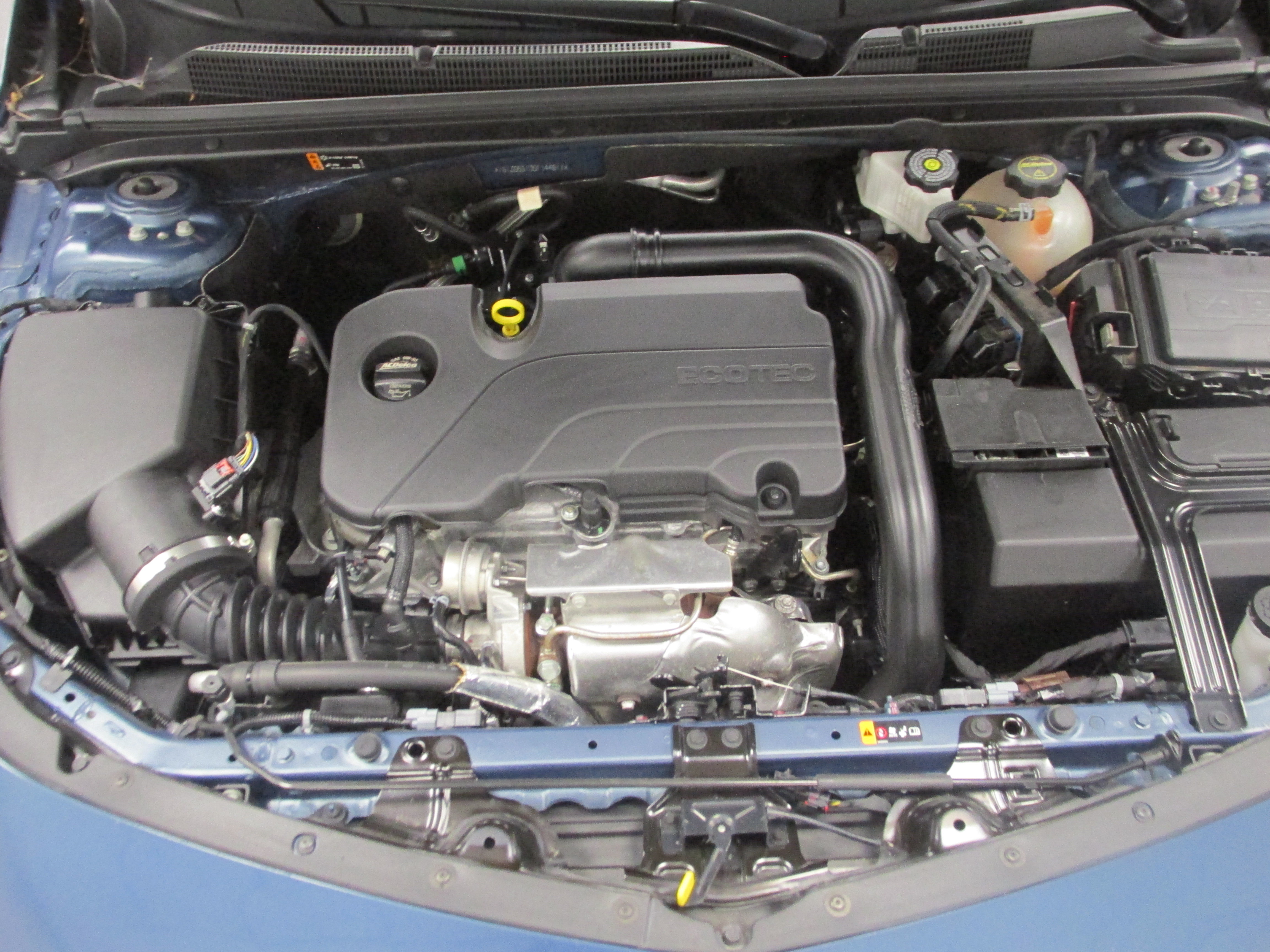 Used 2025 Chevrolet Malibu LT FWD image 36