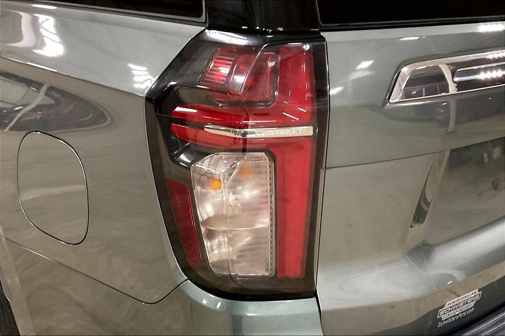 Used 2023 Chevrolet Suburban Premier image 27