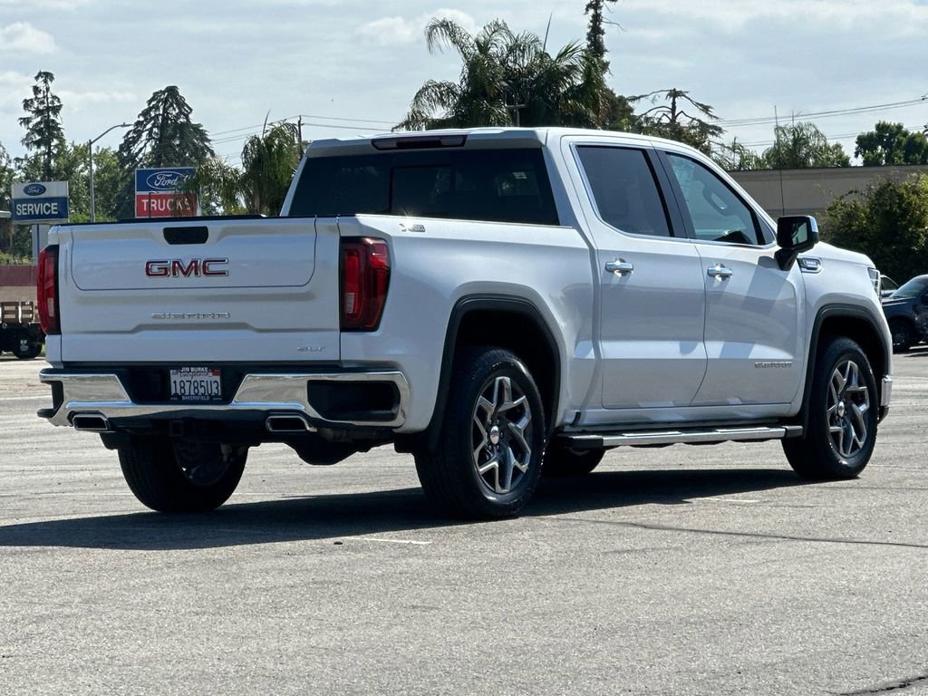 Used 2023 GMC Sierra 1500 SLT w/ SLT Premium Package AWD/4WD image 3