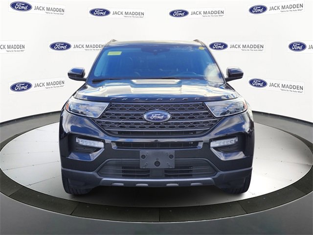 Certified 2022 Ford Explorer XLT w/ Equipment Group 202A image 8