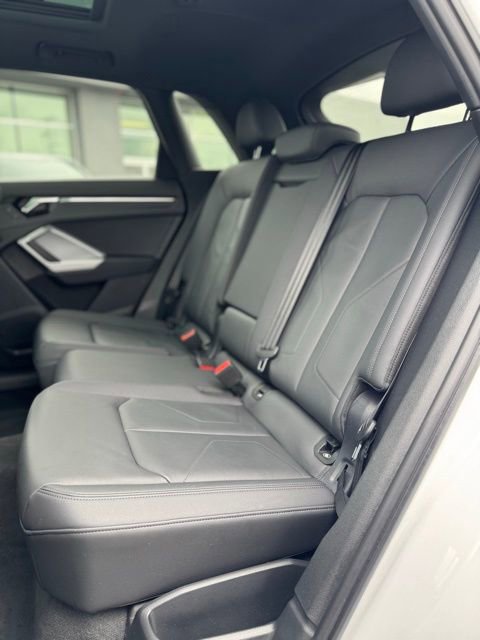 Used 2025 Audi Q3 2.0T Premium AWD/4WD image 25