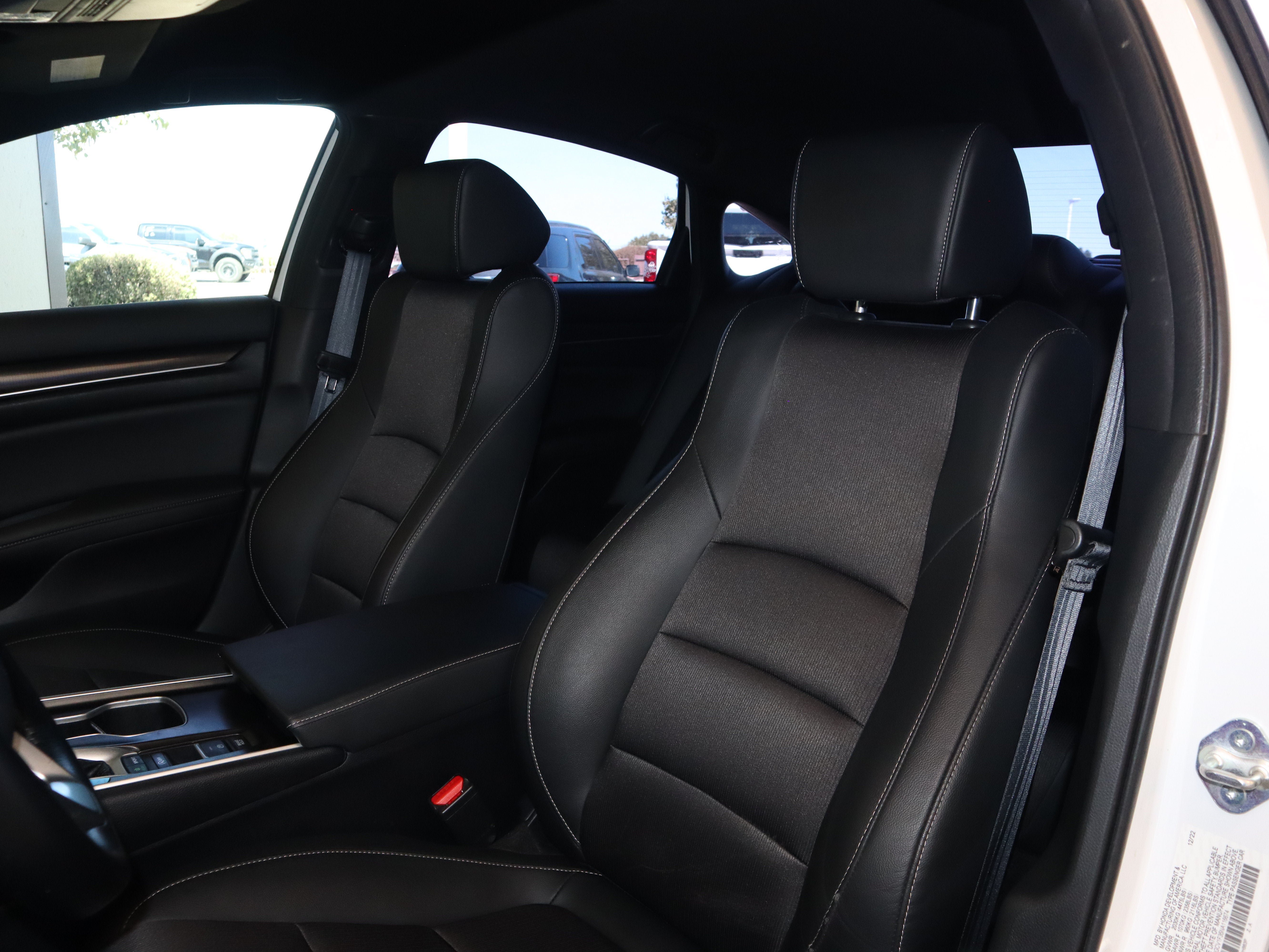 Used 2022 Honda Accord Sport image 32