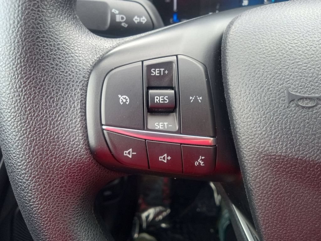 Certified 2025 Ford Escape Active AWD/4WD image 16