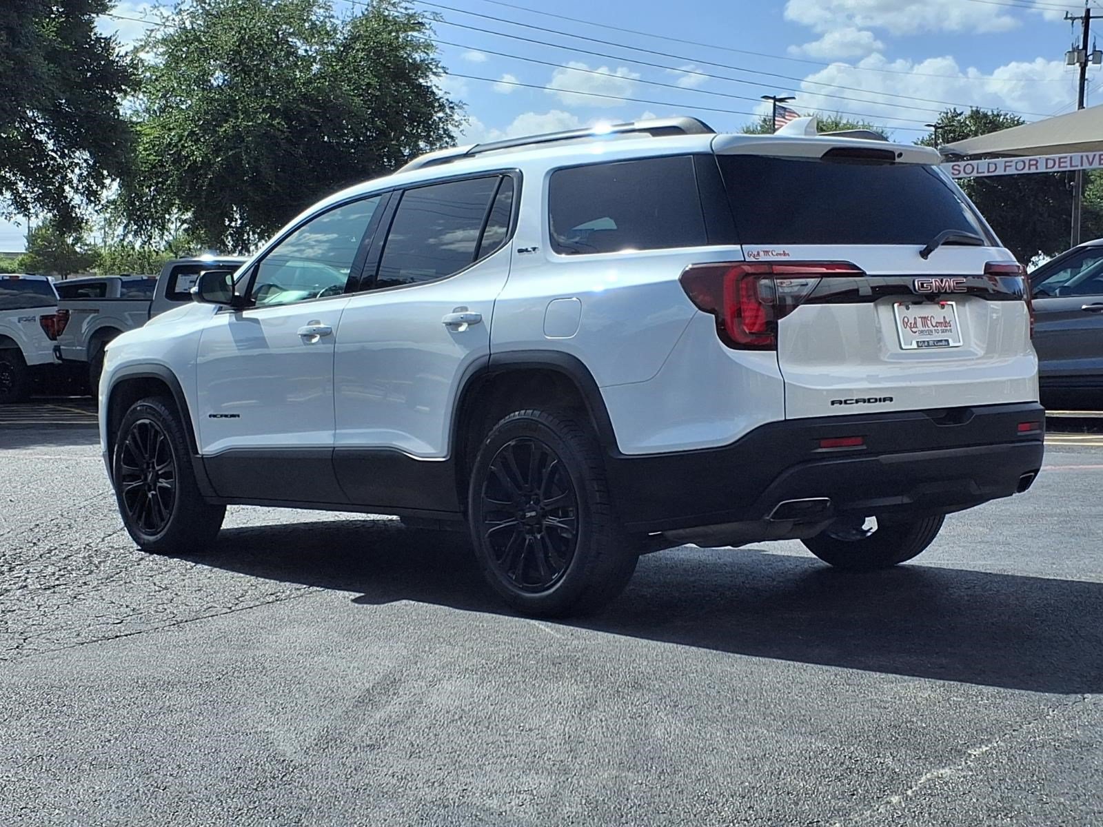 Used 2023 GMC Acadia SLT w/ Elevation Edition FWD image 8