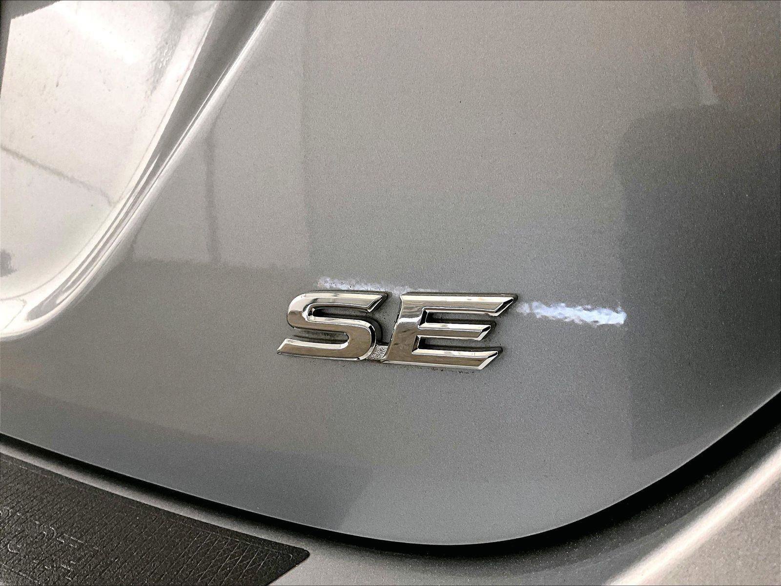 Used 2024 Toyota Camry SE FWD image 13