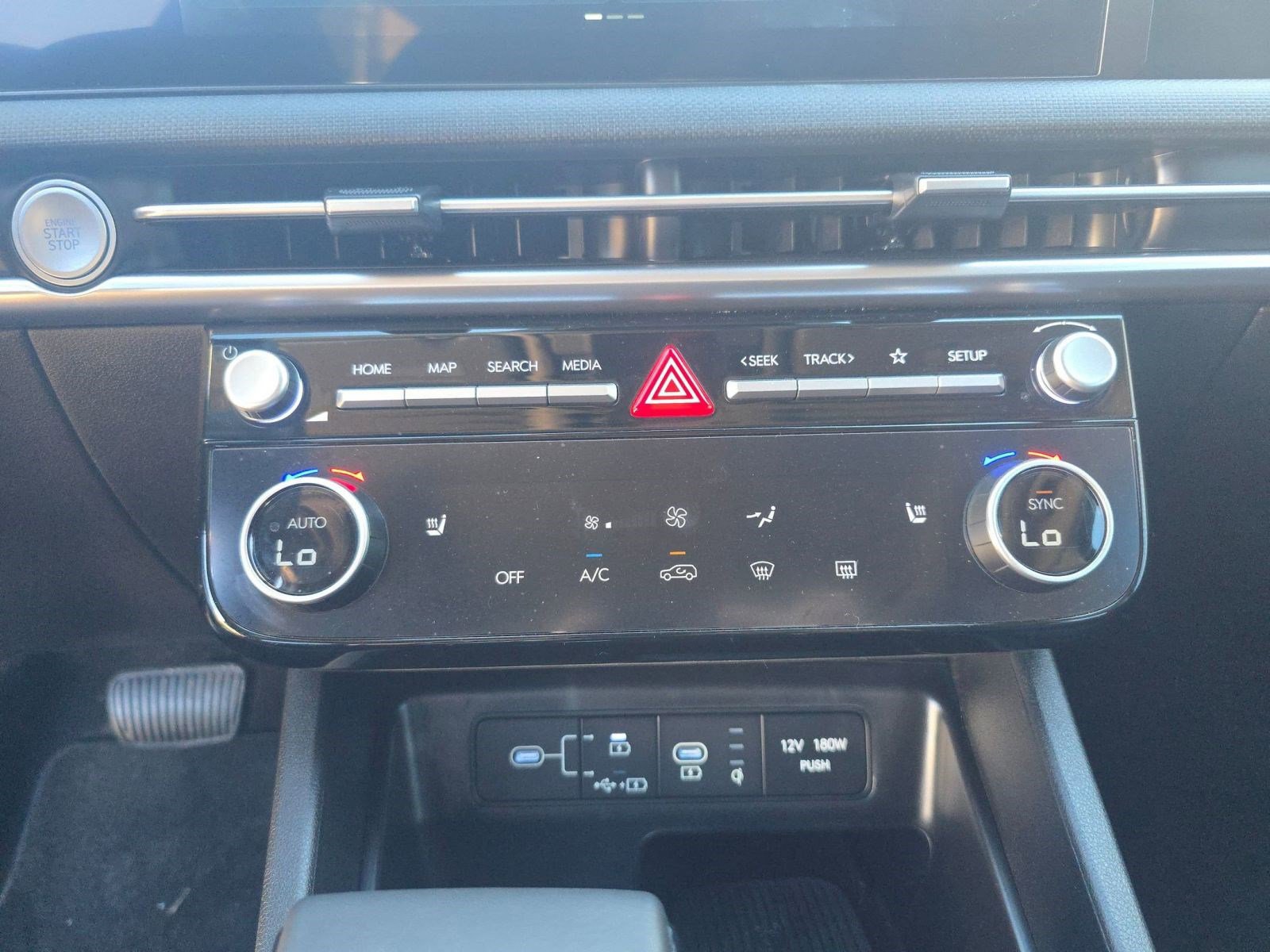 Used 2025 Hyundai Tucson SEL image 17