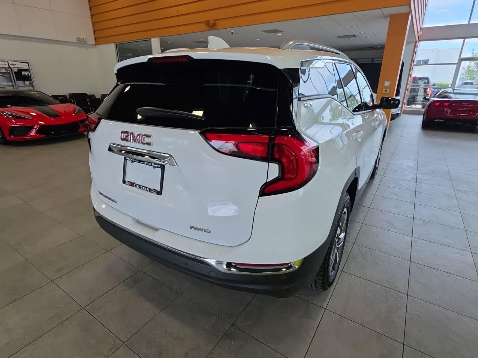 Used 2019 GMC Terrain SLT w/ Preferred Package AWD/4WD image 9