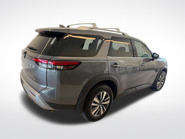 Used 2023 Nissan Pathfinder SL w/ Cargo Package FWD image 3