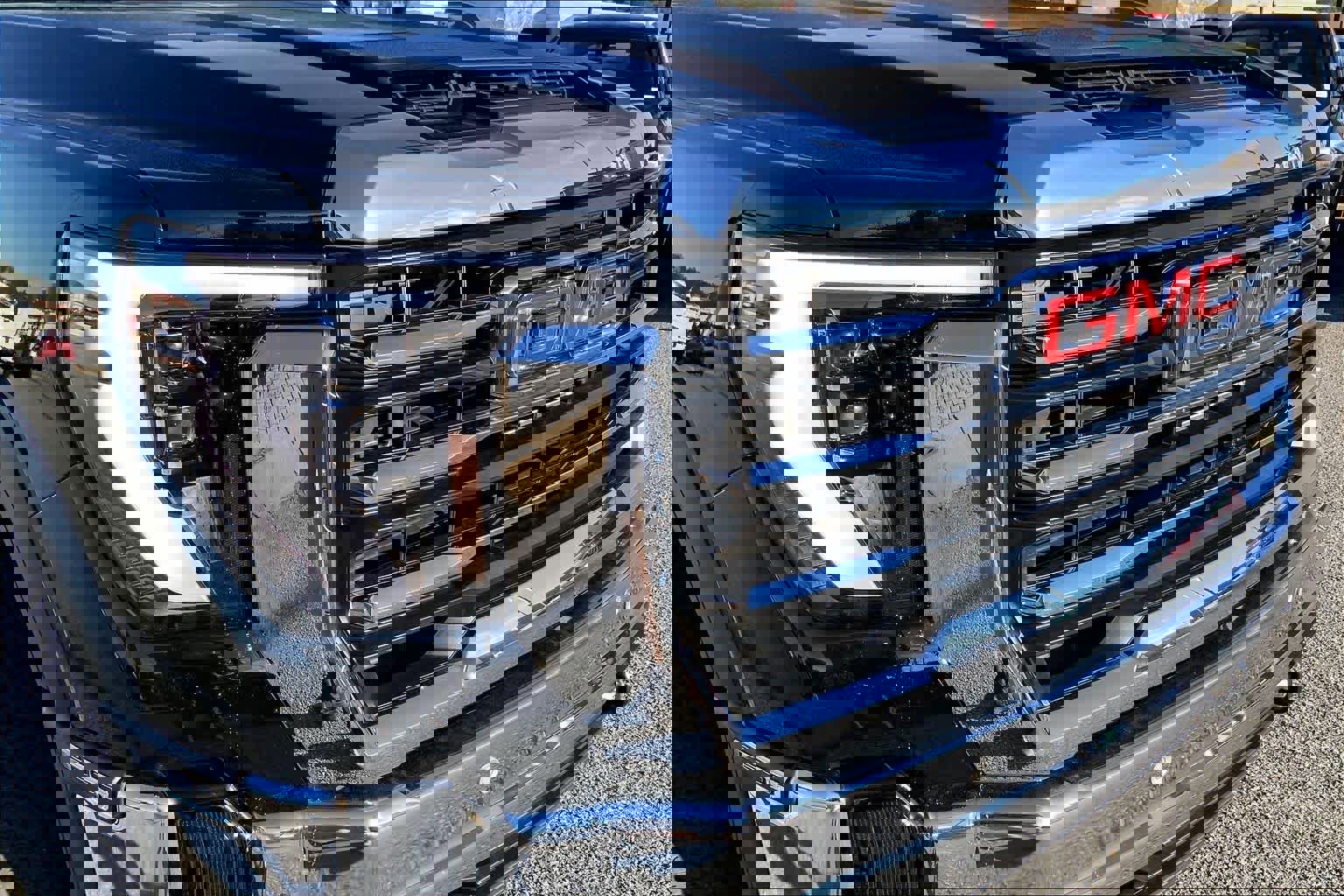 Used 2024 GMC Sierra 2500 SLT w/ SLT Premium Package image 30