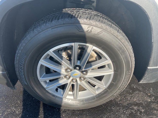 Used 2022 Chevrolet Traverse LT image 11