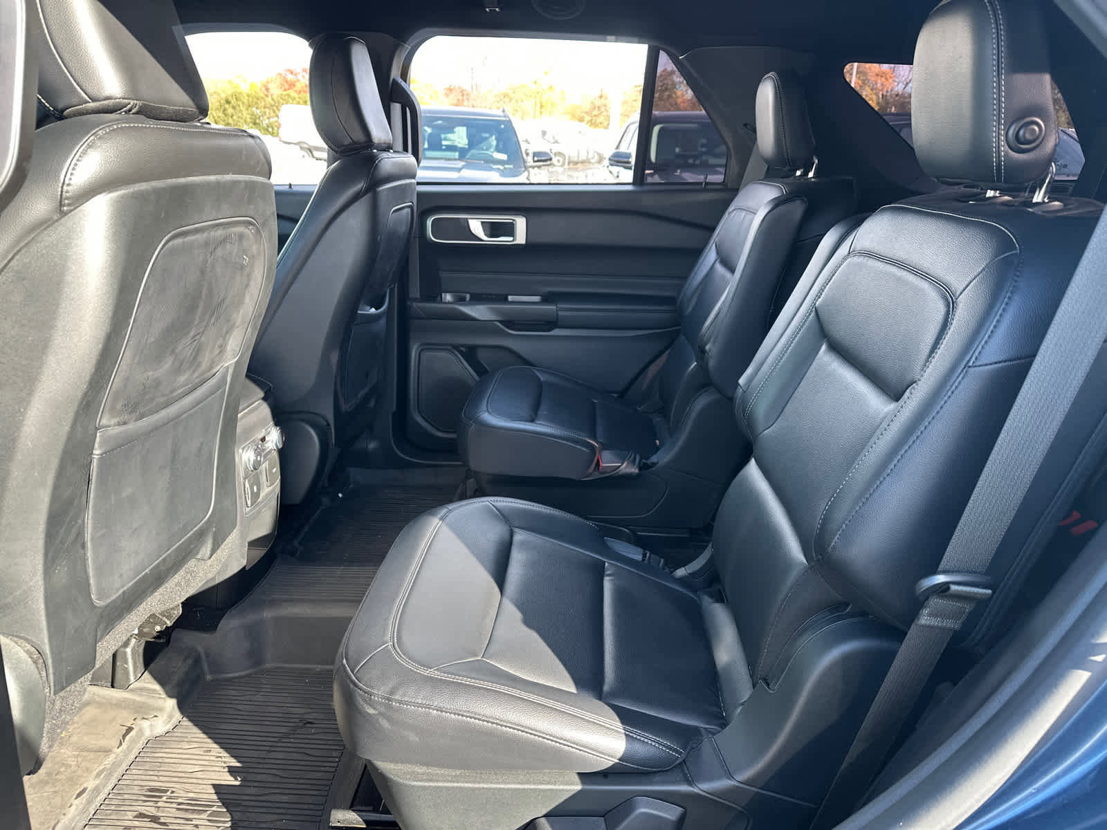 Certified 2020 Ford Explorer XLT w/ Equipment Group 202A image 30