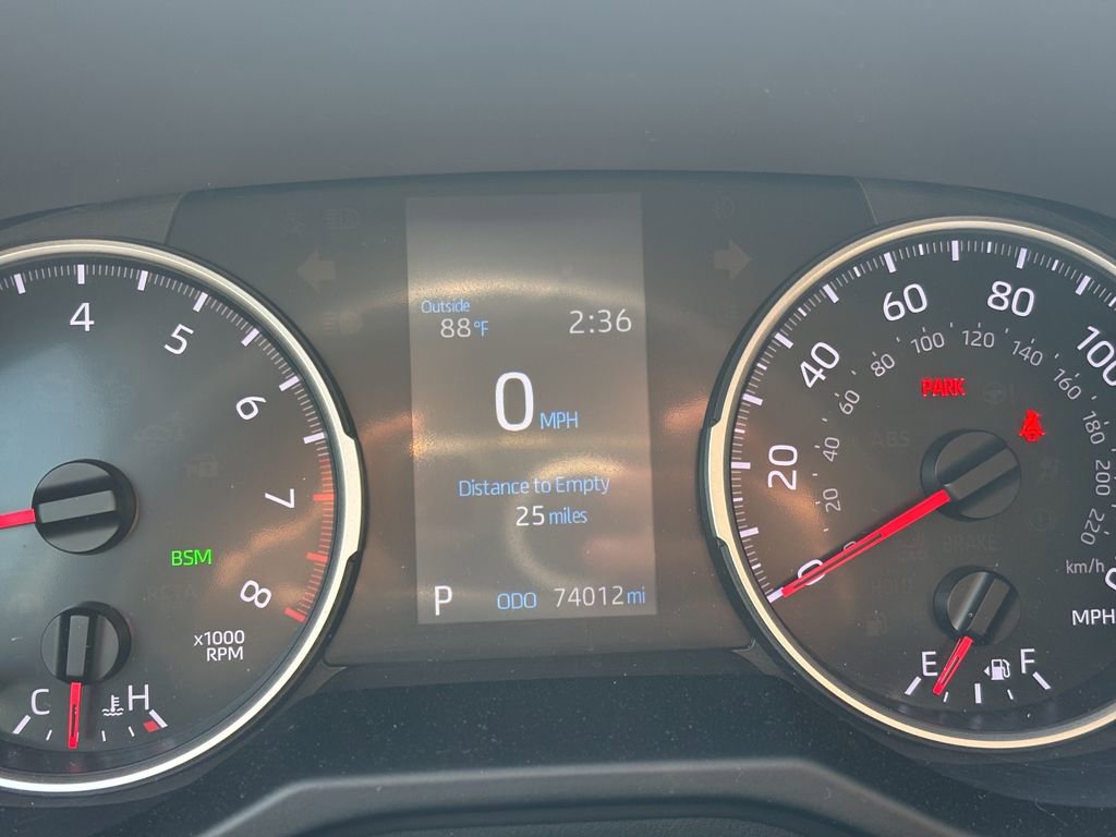 Used 2021 Toyota RAV4 XLE w/ Convenience Package AWD/4WD image 22