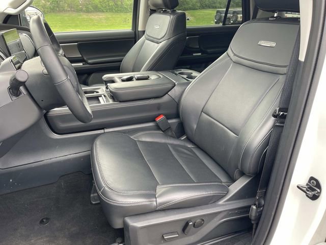 Certified 2025 Ford Expedition Max Platinum image 12