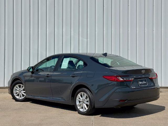 Used 2025 Toyota Camry LE FWD image 4