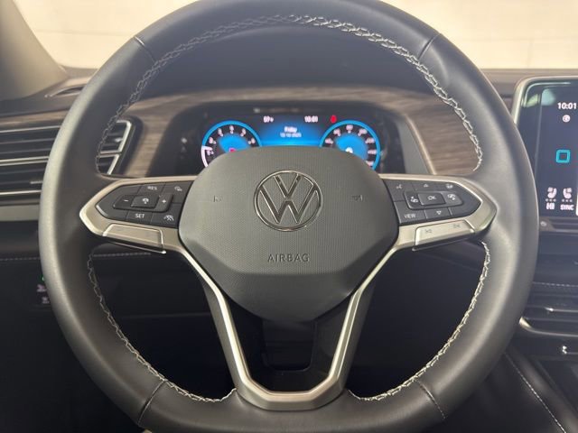 Used 2025 Volkswagen Atlas SEL image 21