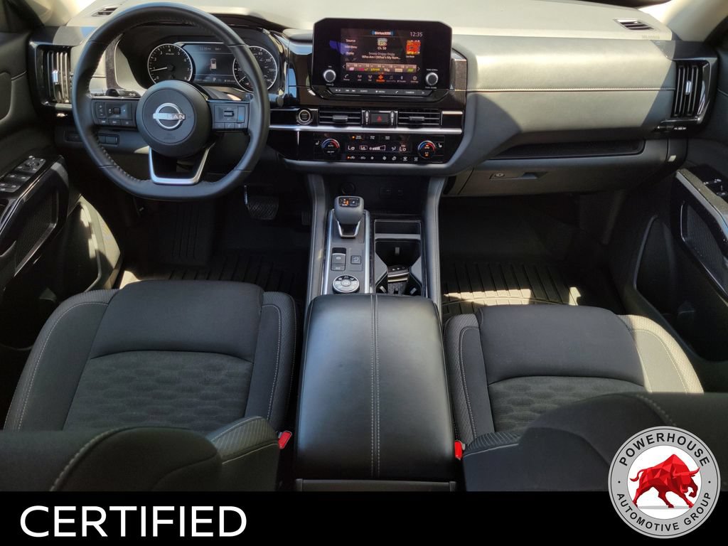 Used 2022 Nissan Pathfinder SV AWD/4WD image 17