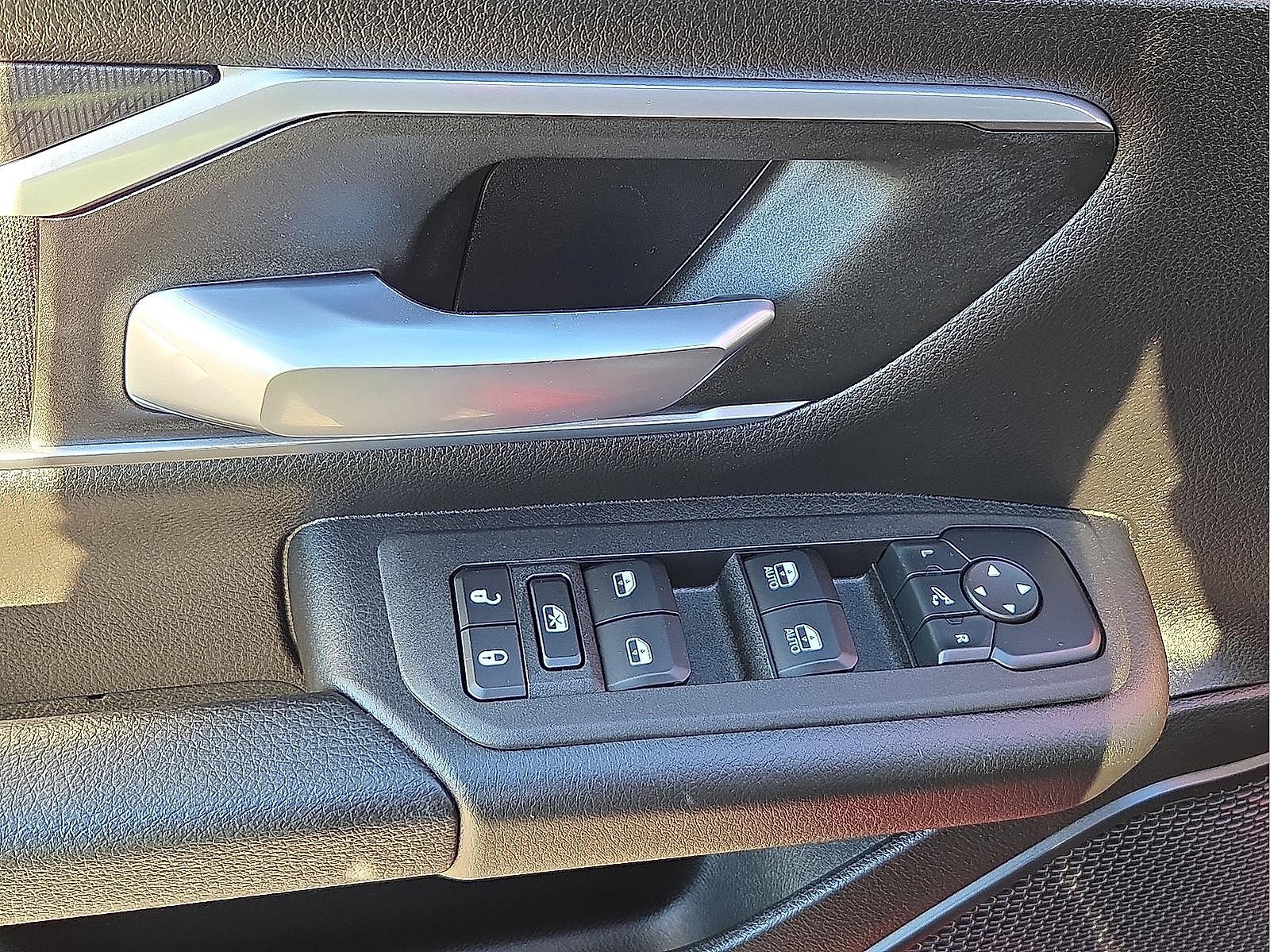 Used 2025 RAM 1500 Big Horn image 13